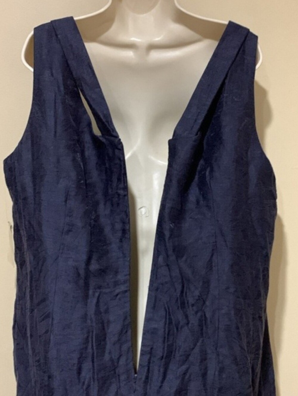 Sleeveless Navy Shift Dress with Side Pockets - Picture 3 of 15